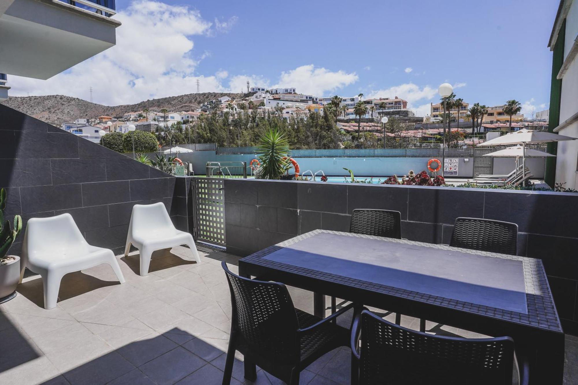 Cornisa Apartments Patalavaca Dış mekan fotoğraf
